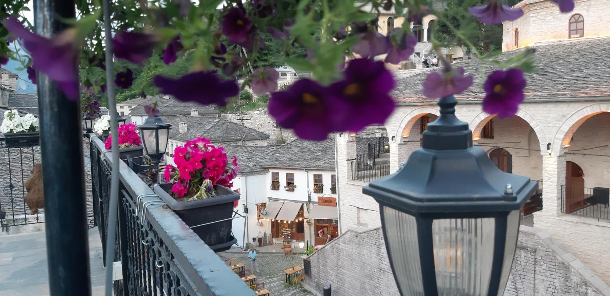 Alsara Guesthouse Gjirokastër Exterior foto